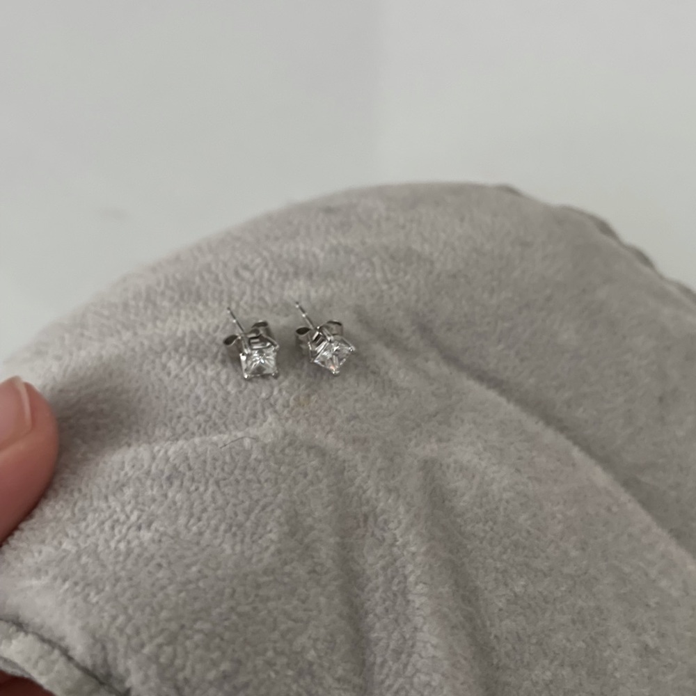 0.33 Carat Diamond Earrings Studs